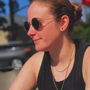 Meet your Posher, Scarlet